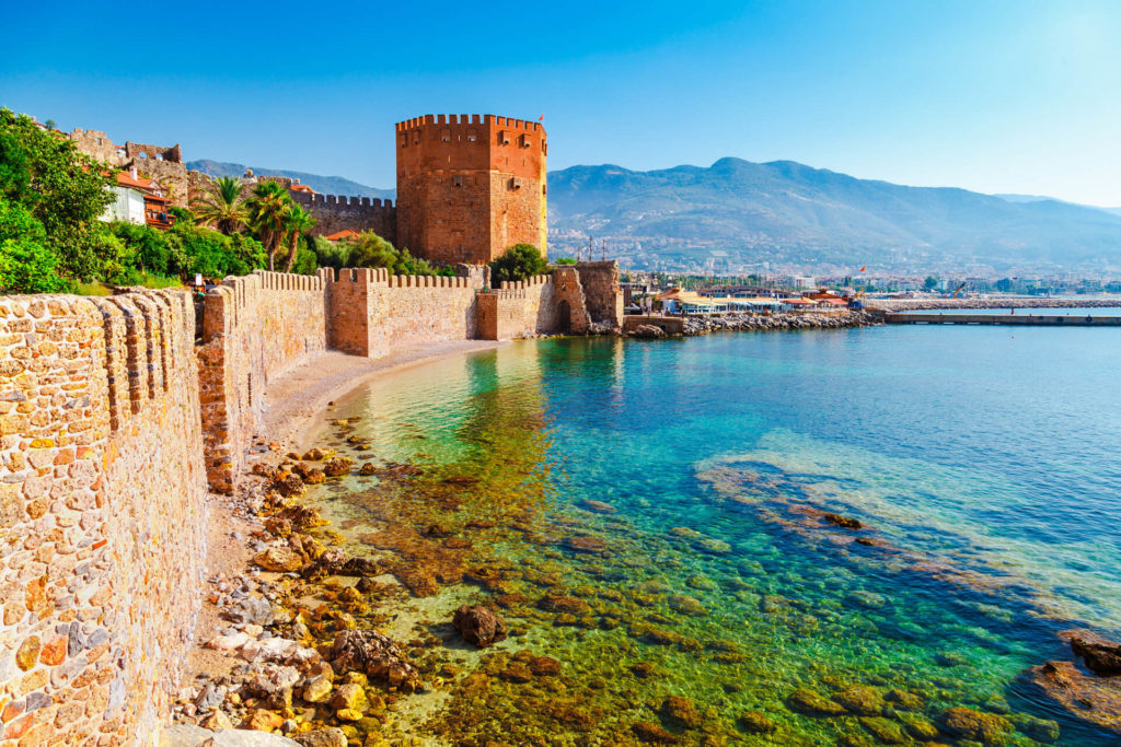 Gazipasa Flughafen Transfer nach Alanya Mahmutlar Avsallar Side